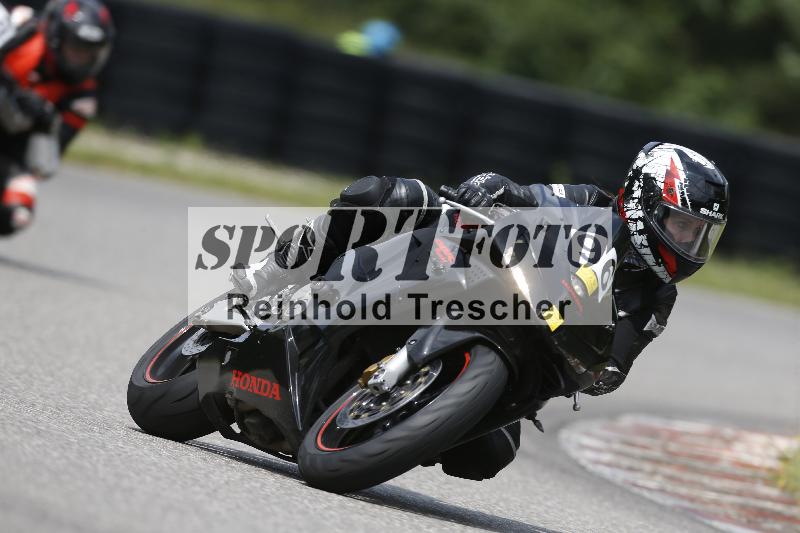 /24 08.06.2025 TZ Motorsport ADR/Gruppe gelb/96